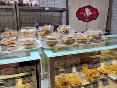 -白玉兰食品甜凤店(合生汇店)