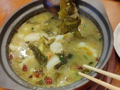 -周鱼小馆石锅酸菜鱼(活力汇店)