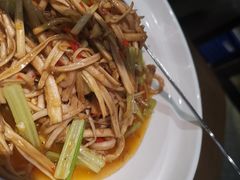 -坛宗剁椒鱼头(河西王府井店)