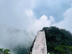 -罗田薄刀峰风景区