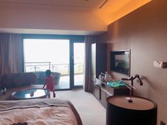 -上海滴水湖皇冠假日酒店