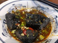 -黑白电视长沙小吃(美林M·LIVE天地东座店)