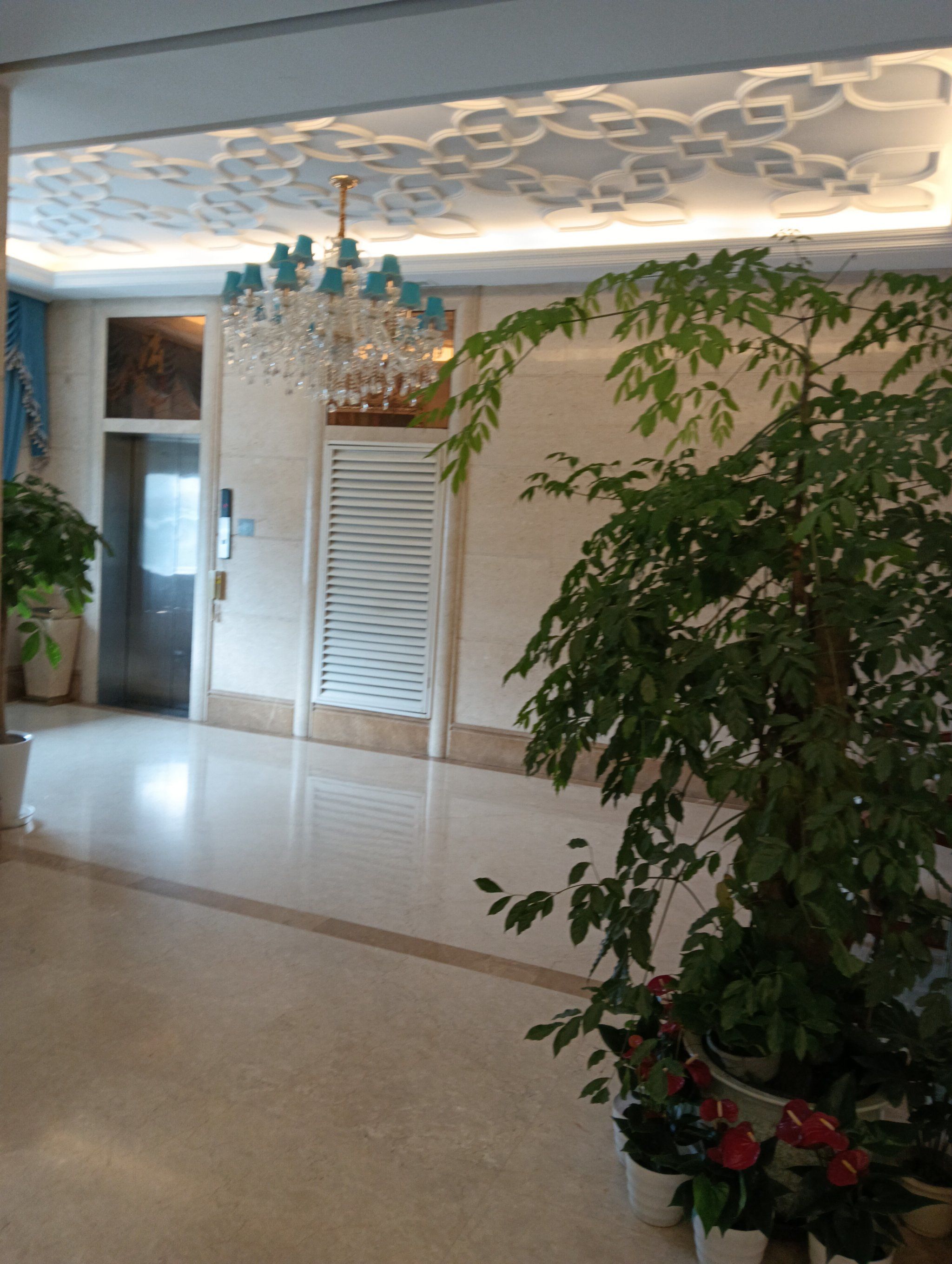 渝富桥典雅的环境让人瞬间放下疲惫与纷拢