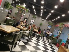 大堂-愉肴麻辣香锅(中山路店)