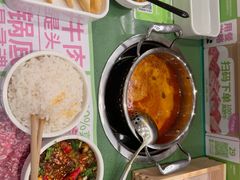 -一围肥牛小火锅(高铁吾悦店)