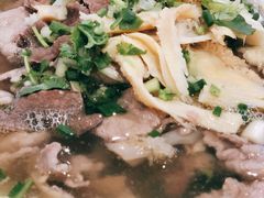 -犇逸·乐山跷脚牛肉·四川现炒(览海店)