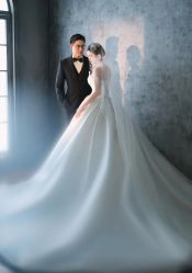 -雪中彩影婚纱摄影·微光艺术中心