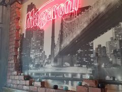 -玛格萝妮(汇智国际商业中心店)