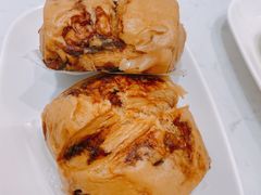 -李与白包子铺(桐梓林店)