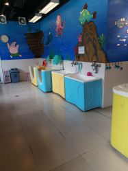 -欢乐悠游婴儿游泳(金碧花园店)