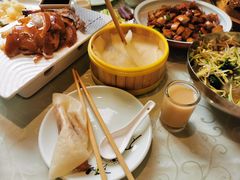 -依江春水烤鸭店