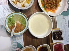 -小雅木姜子烤鸡·贵州菜(鸿通城店)