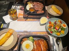 -半秋山西餐厅(襄阳万达店)