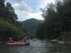 -浮盖山峡谷漂流