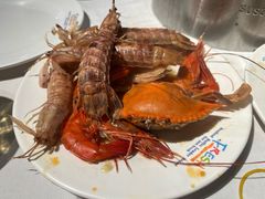 -领鲜活海鲜榴莲自助火锅(东门店)