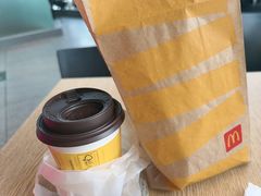 -麦当劳(展览路店)