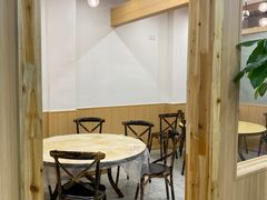 -江城燕子大排档(江汉路步行街店)