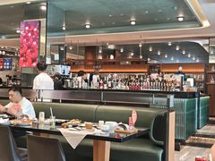 -东方红海鲜百汇(国际大厦店)