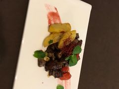 -悦享绿山墙西餐厅