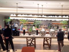 -鲜艳西餐厅(衡山路十二号华邑店)