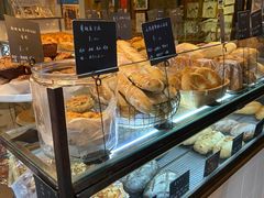 面包甜点陈列柜-仙峰天然面包(迎宾路店)