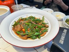 -阿瓦山寨·湘菜现炒·剁椒鱼头王(咸阳总店)