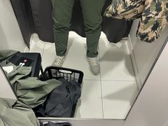 -优衣库(上海正大广场店)