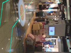-王府井百货熙地港店