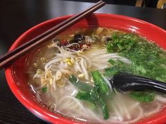 -勺子米线·云南传统小吃市集(四方街店)