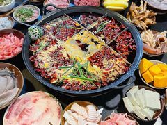 -渝嘴小老弟老火锅(华新村店)