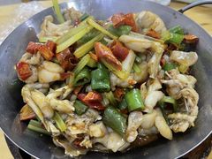 干锅牛蛙-老地方鱼馆