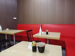 卡座-小馍哥肉夹馍(盛兴路店)