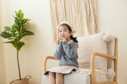 -亲吻宝贝儿童摄影