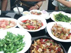 -亚龙湾亚泰商业街