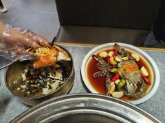 -草家酱蟹炭火烤肉店(珲春南路二店)