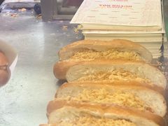 -Bánh Mì Huynh Hoa