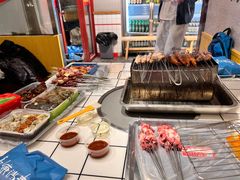-喜悦小串丹东小黄牛海鲜烧烤大排档(民主广场店)