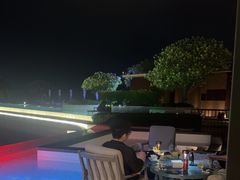 -瑰丽酒店·海吧·天际下午茶·现场DJ·天台酒吧