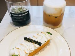 -Fridi Patisserie Cafe