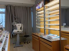 -优医视平价眼镜蔡司依视路折扣工厂店(德胜门店)