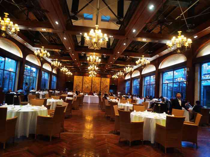 江南荣庄-"四舍五入我就算吃了四顿米其林三星了,这家.