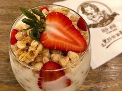 -丽莎沙拉轻食餐厅(国贸店)