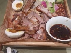 -靠山屯东北农家菜(八龙桥雅苑店)