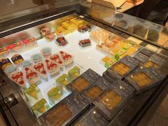 -UH祐禾(武汉武商MALL店)