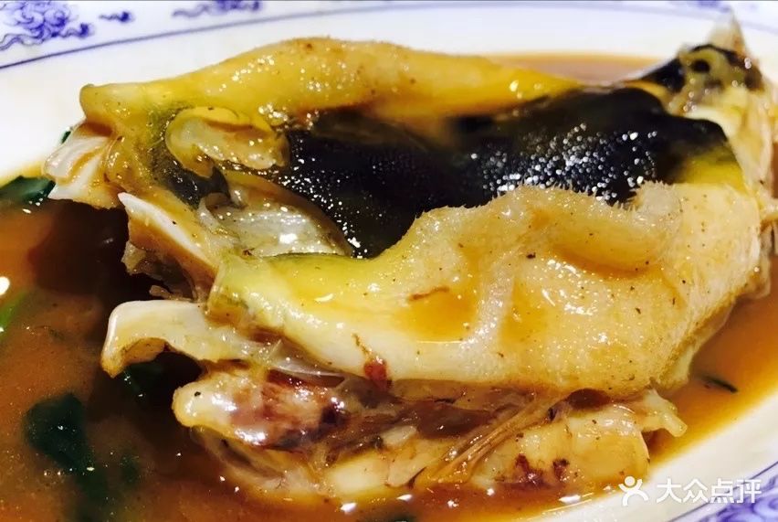 卢氏古宅秧草河豚图片 - 第1张