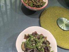 -双湖园·地标武汉菜(黄鹤楼解放路店)