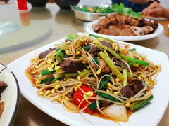姜葱炒鹅肠血-牛恒濑粉