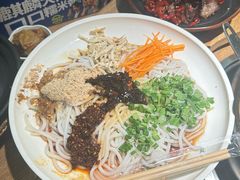 -一朵菌·野生菌探索家火锅(南亚店)