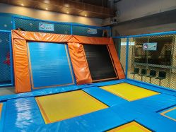 -探奇乐园蹦床公园(日月广场店)