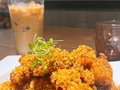 -港丽餐厅(正大店)